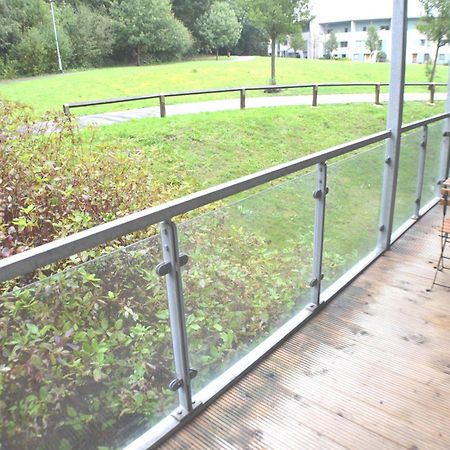 Brentwood Town Retreat - Large 2 Bedroom Apartment Buitenkant foto