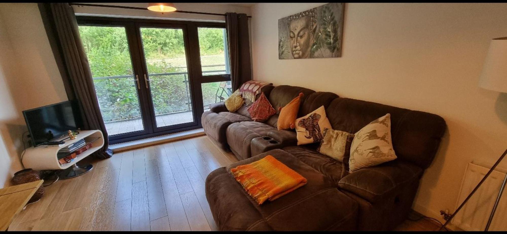 Brentwood Town Retreat - Large 2 Bedroom Apartment Buitenkant foto