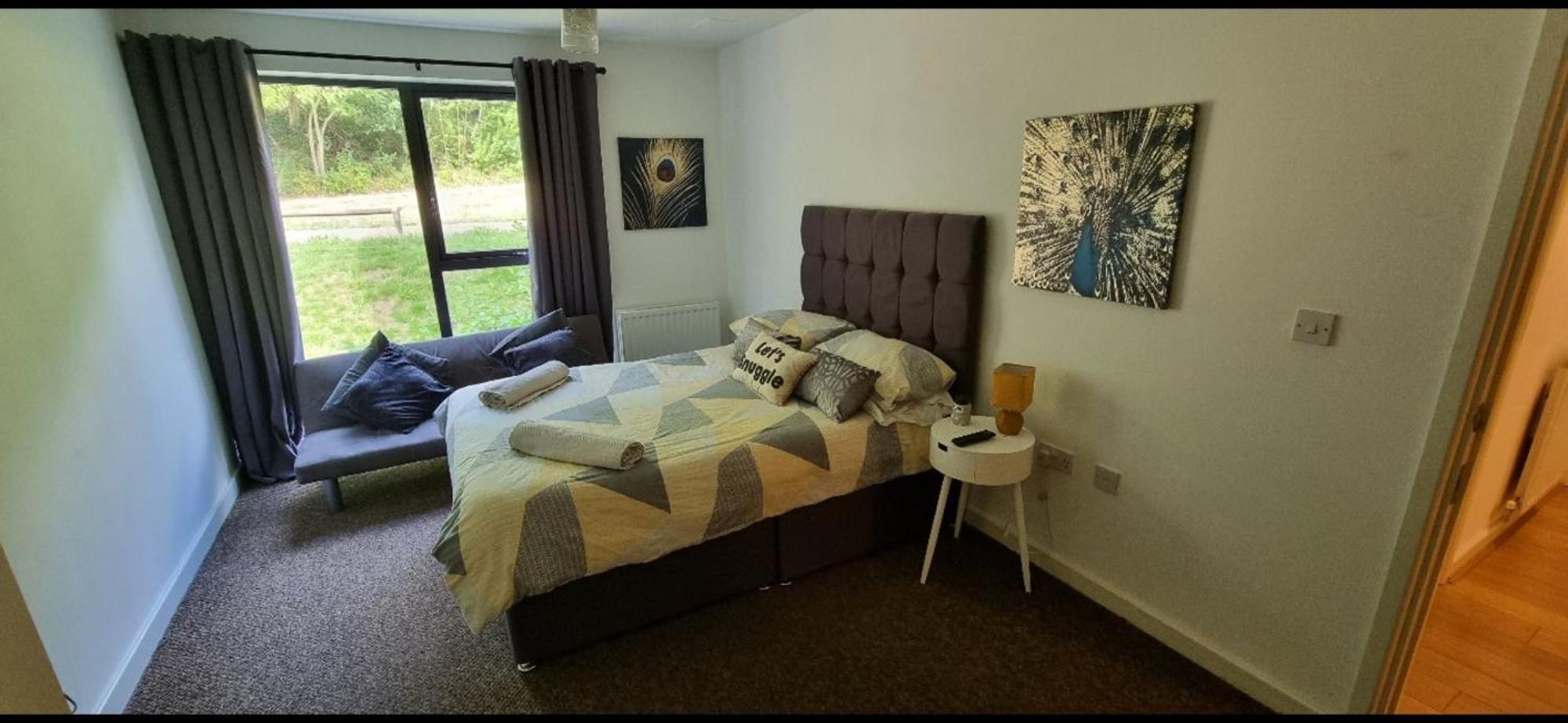 Brentwood Town Retreat - Large 2 Bedroom Apartment Buitenkant foto