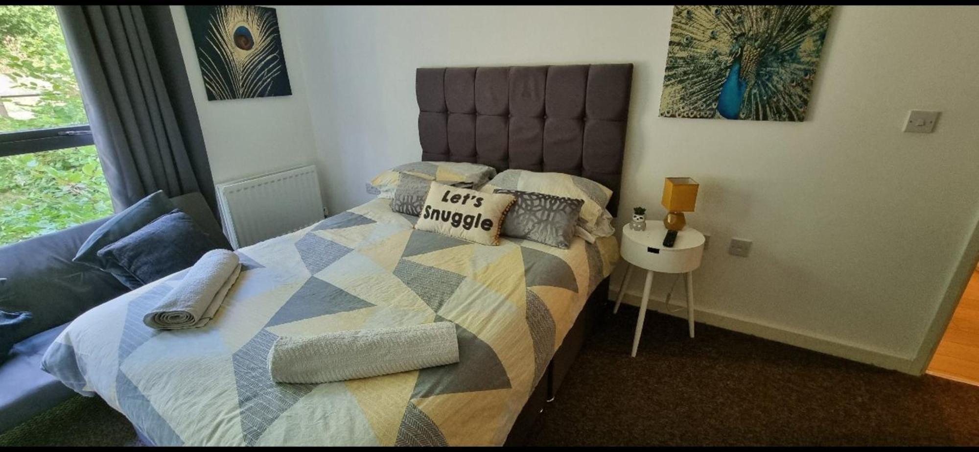Brentwood Town Retreat - Large 2 Bedroom Apartment Buitenkant foto